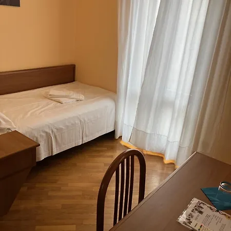 Hotel Saini With Air Conditioning