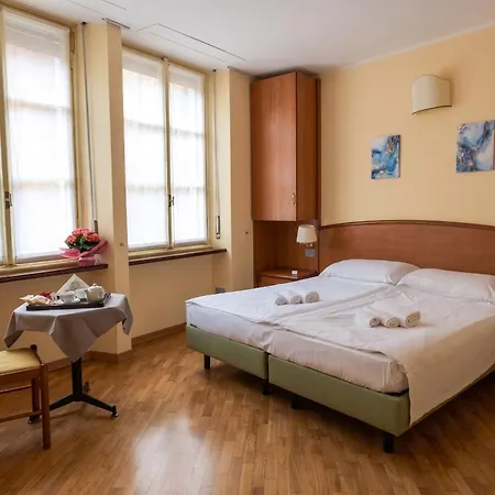 Saini With Air Conditioning Hotell 3*