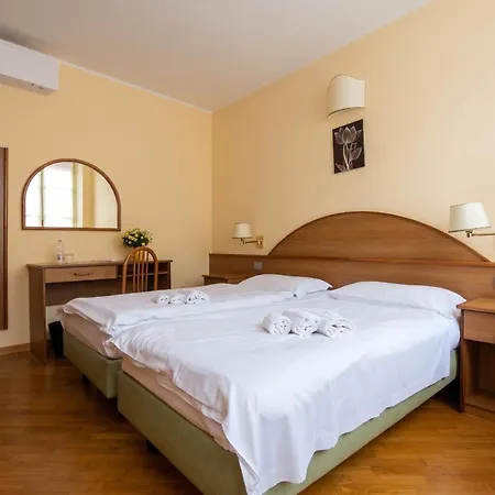 Hotel Saini With Air Conditioning 3*