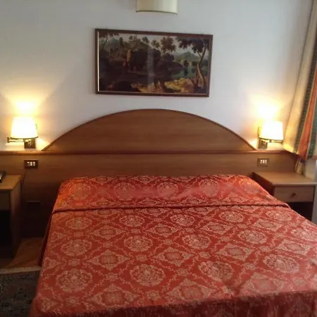 Saini With Air Conditioning