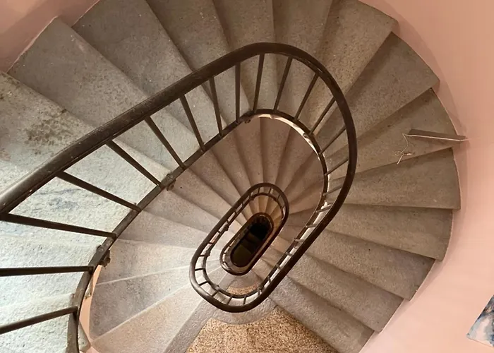 Saini With Air Conditioning