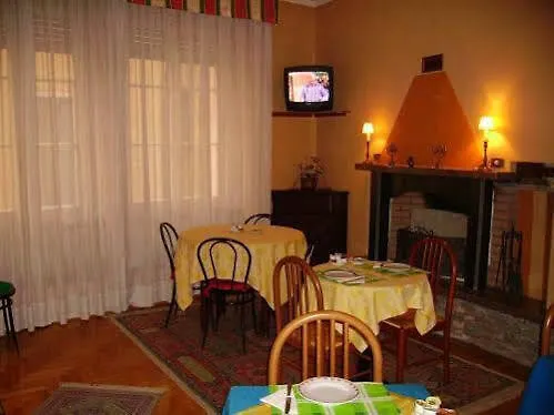 Saini With Air Conditioning Hotell Stresa