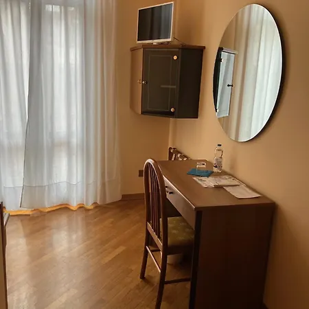 Hotel Saini With Air Conditioning